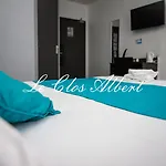 Le Clos Hotel