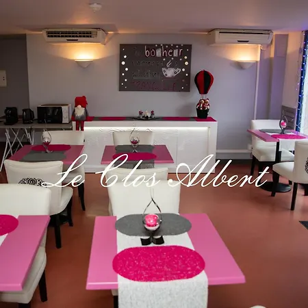 Le Clos Albert Hotel 3*