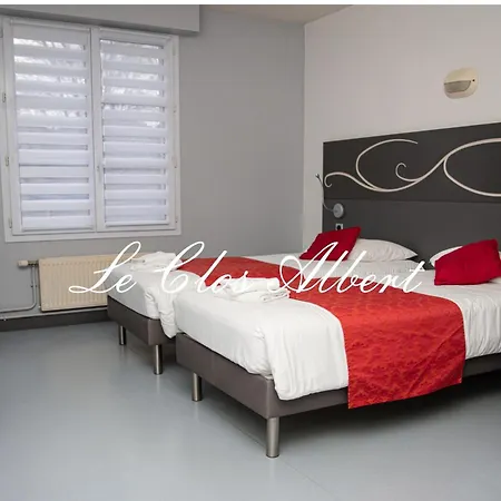 Le Clos Albert Hotel 3*