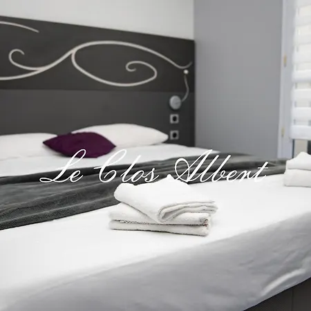 Le Clos Hotel