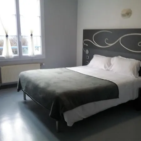 Le Nid De La Tour Hotel 3*