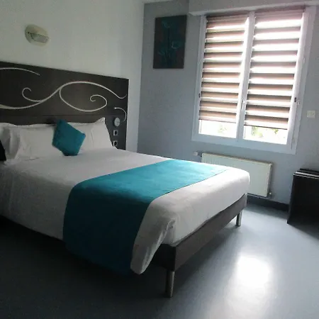 Le Clos Albert Hotel 3*