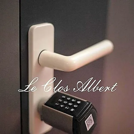 Le Clos 3* Лудён